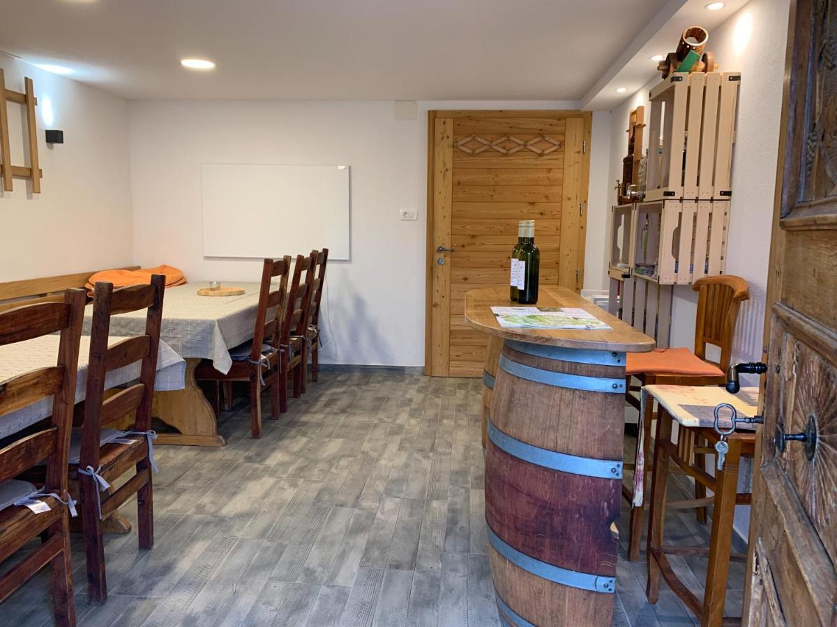 Pristava pri Mestinju Holiday House Zlacka Gorca מראה חיצוני תמונה